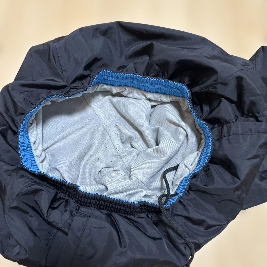 美品　アンブロ　ピステ　上下　フード付き