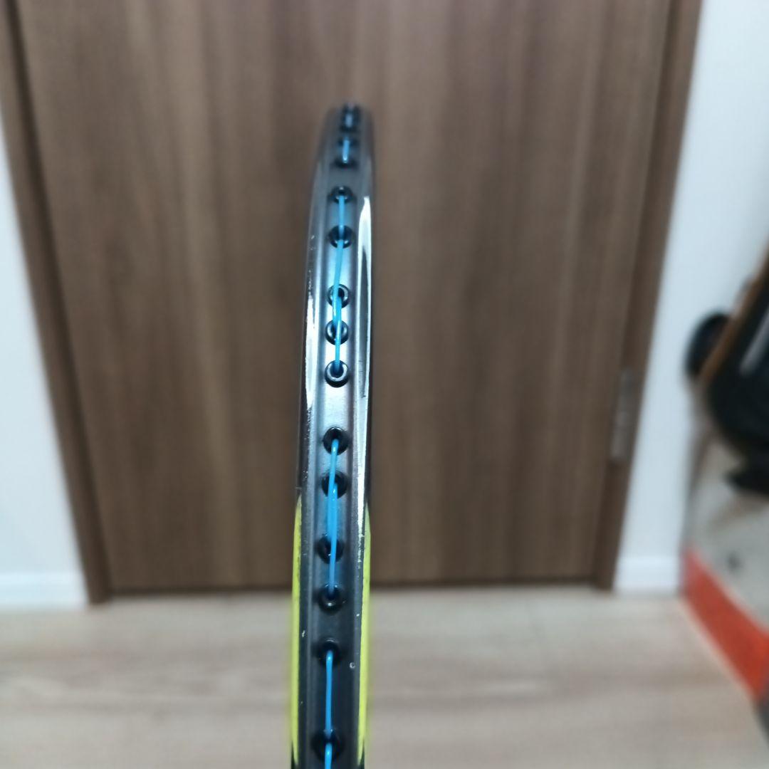 【美品】YONEXバドミントンラケットアークセーバー7pro4UG5