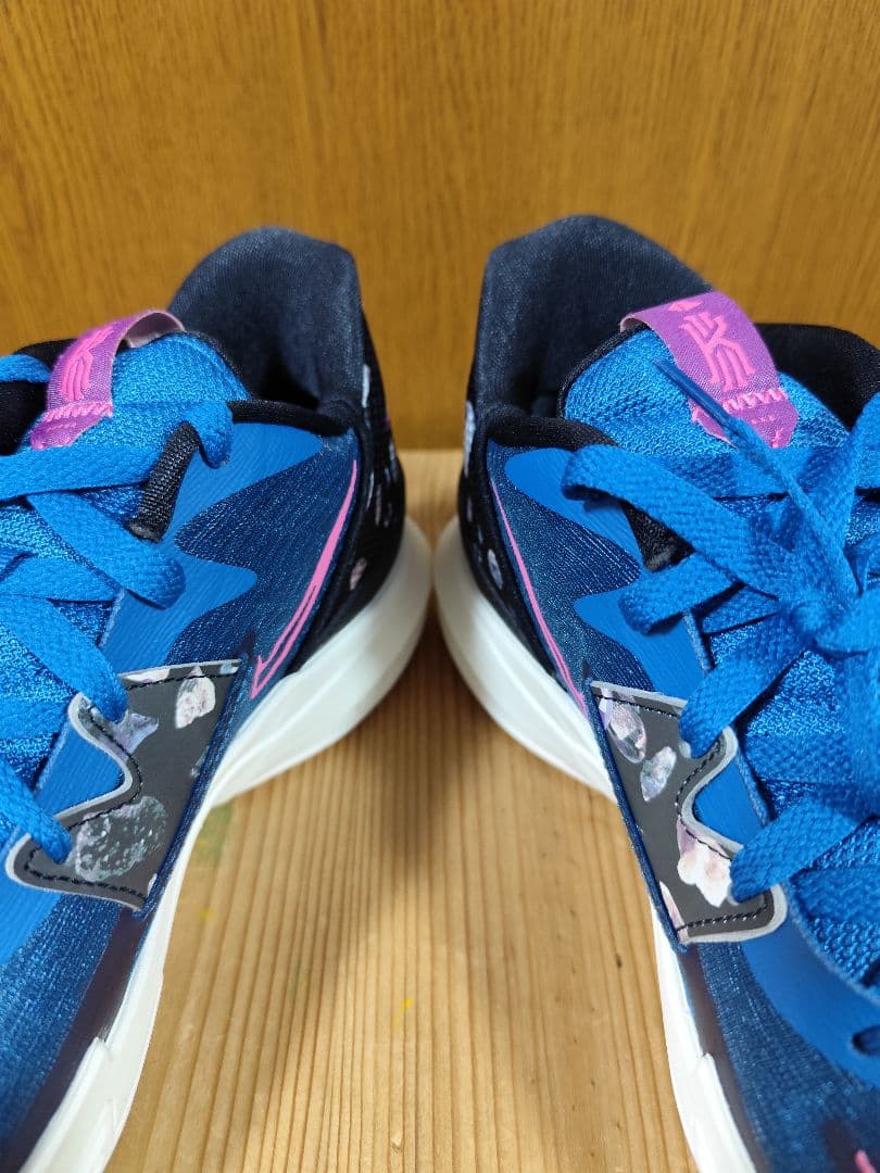 シ*ン様 Nike Kyrie Low5　ナイキ　カイリーロー5　27.0cm