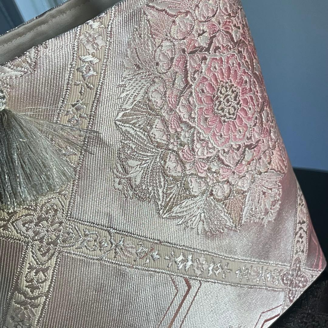 帯リメイクバッグ　格子にピンクとシルバーの大華文　B5サイズ　和装バッグ