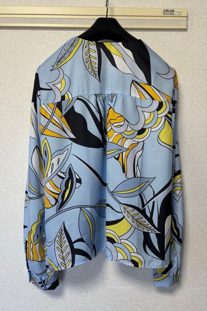 ピンキーアンドダイアン◆アブストラクトボタニカルプリントブラウス ブルー系 38