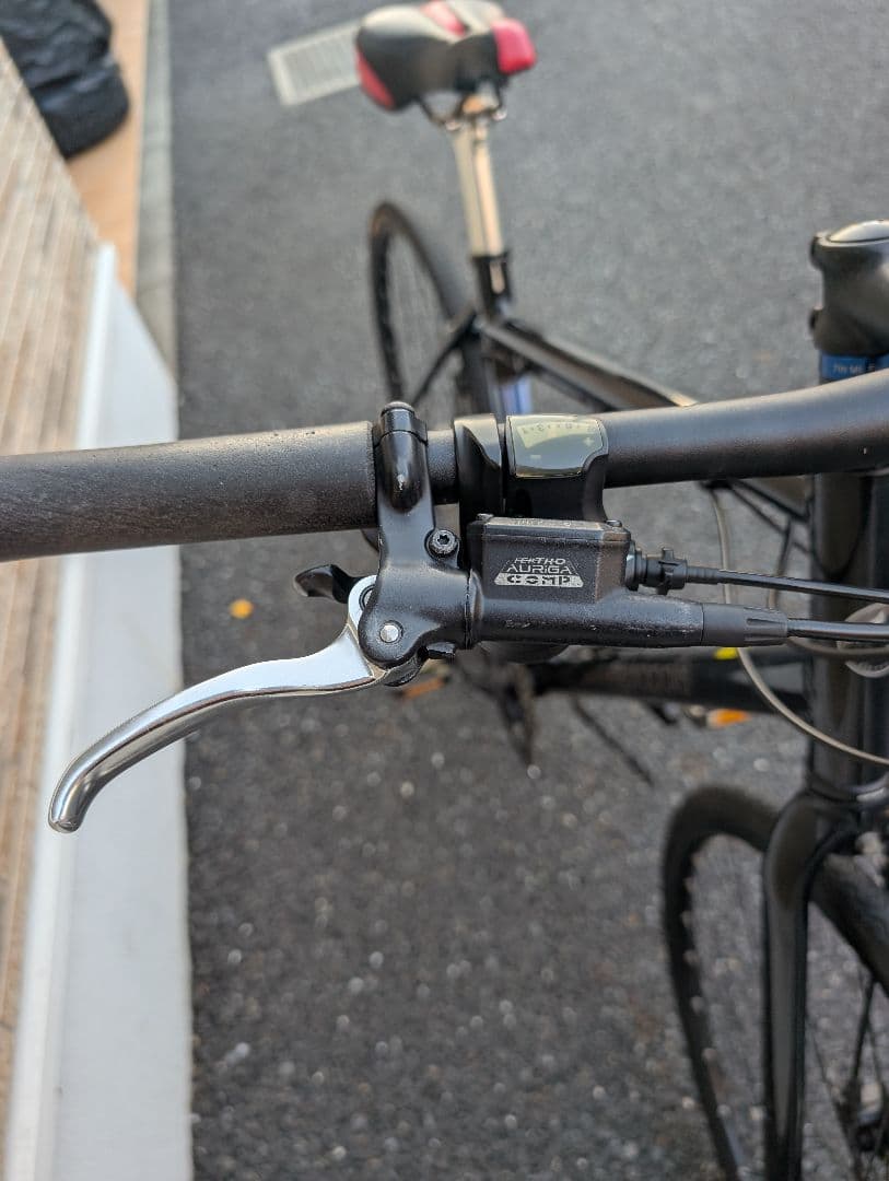 クロスバイク ブラック ディスクブレーキ　ロッキーマウンテン