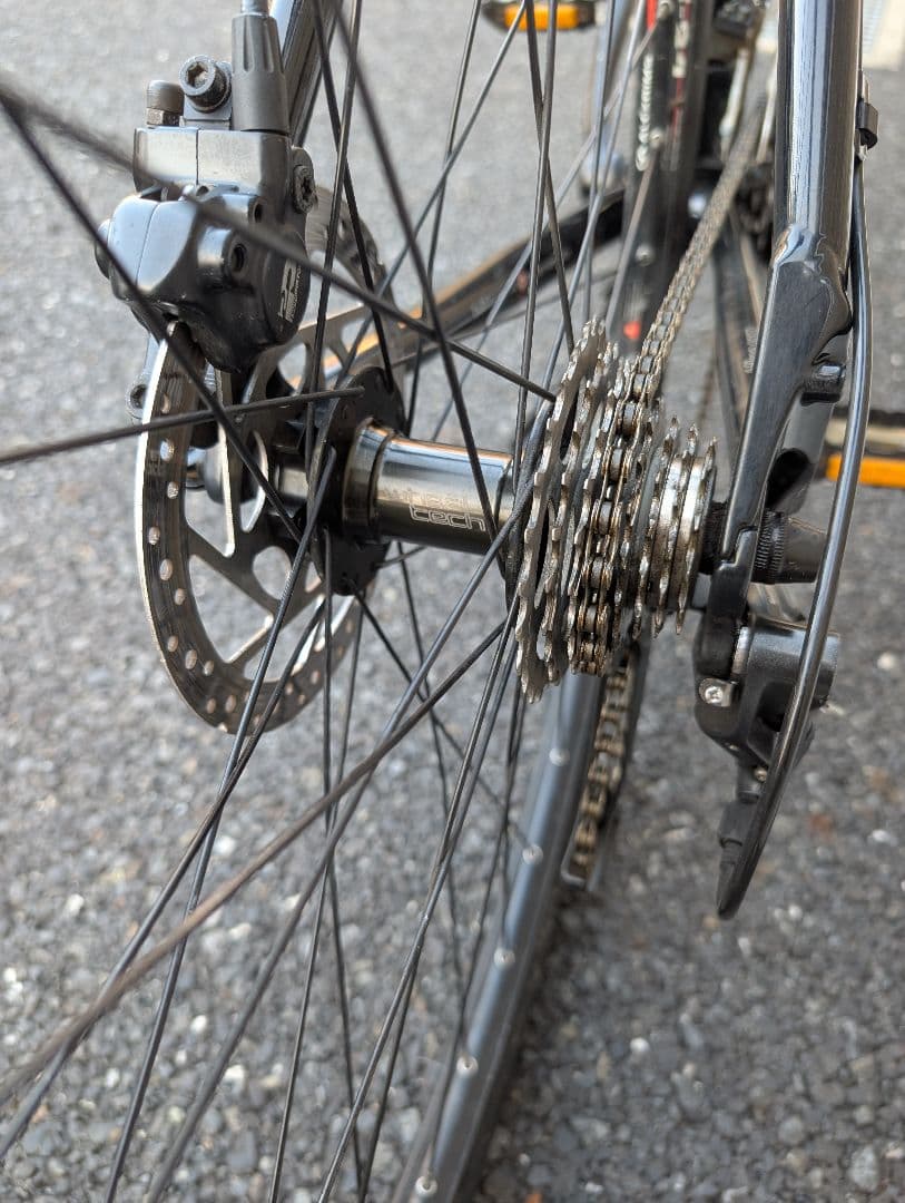 クロスバイク ブラック ディスクブレーキ　ロッキーマウンテン