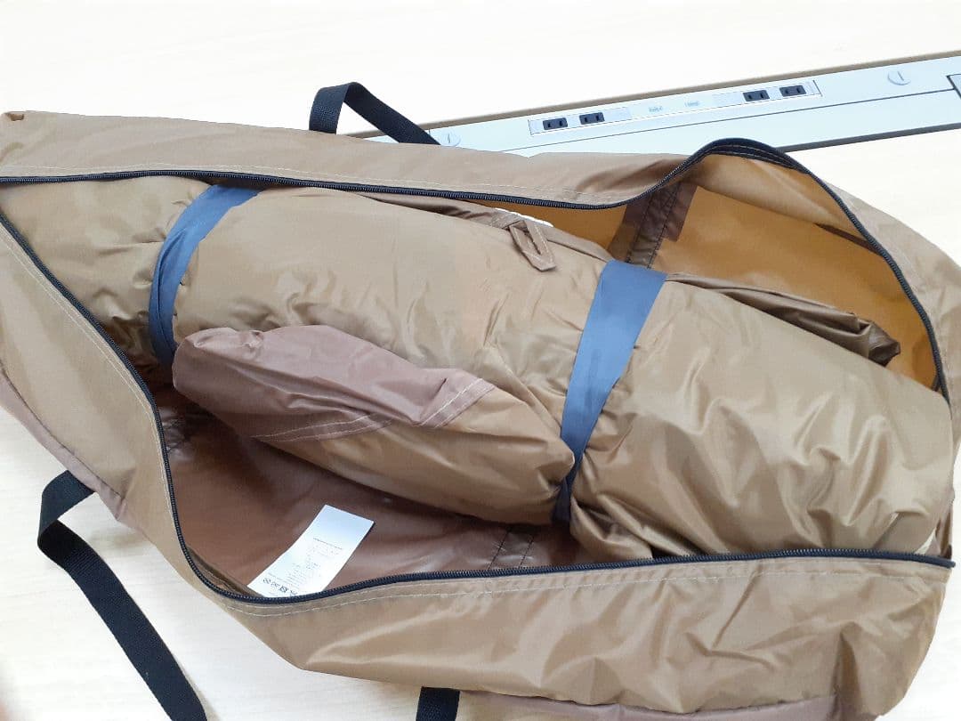 Amazon Basics One Touch Tent ブラウン　新品未使用