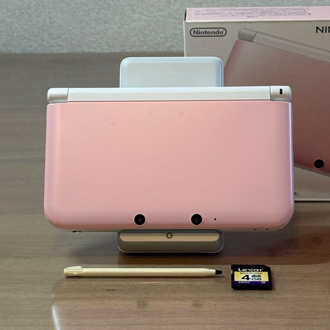 7-121 ニンテンドー3DS LL ピンク×ホワイト 箱付き