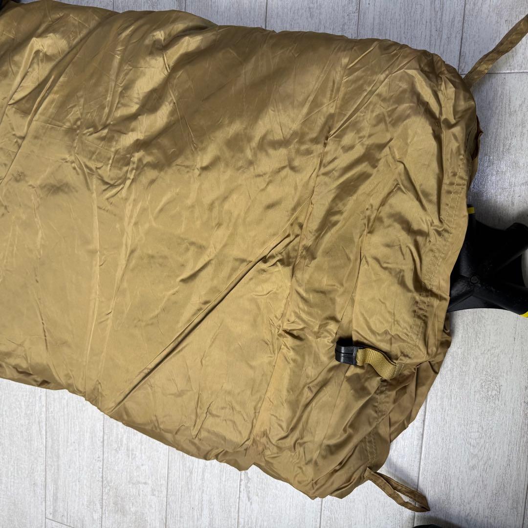 Coleman ラウンドスクリーン2ルームハウス　170T14150J