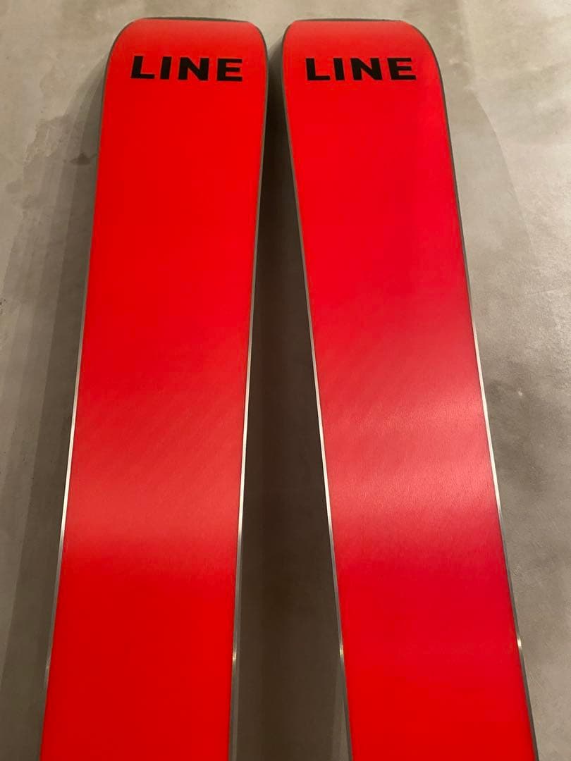LINE BLADE スキー 板 黒/赤