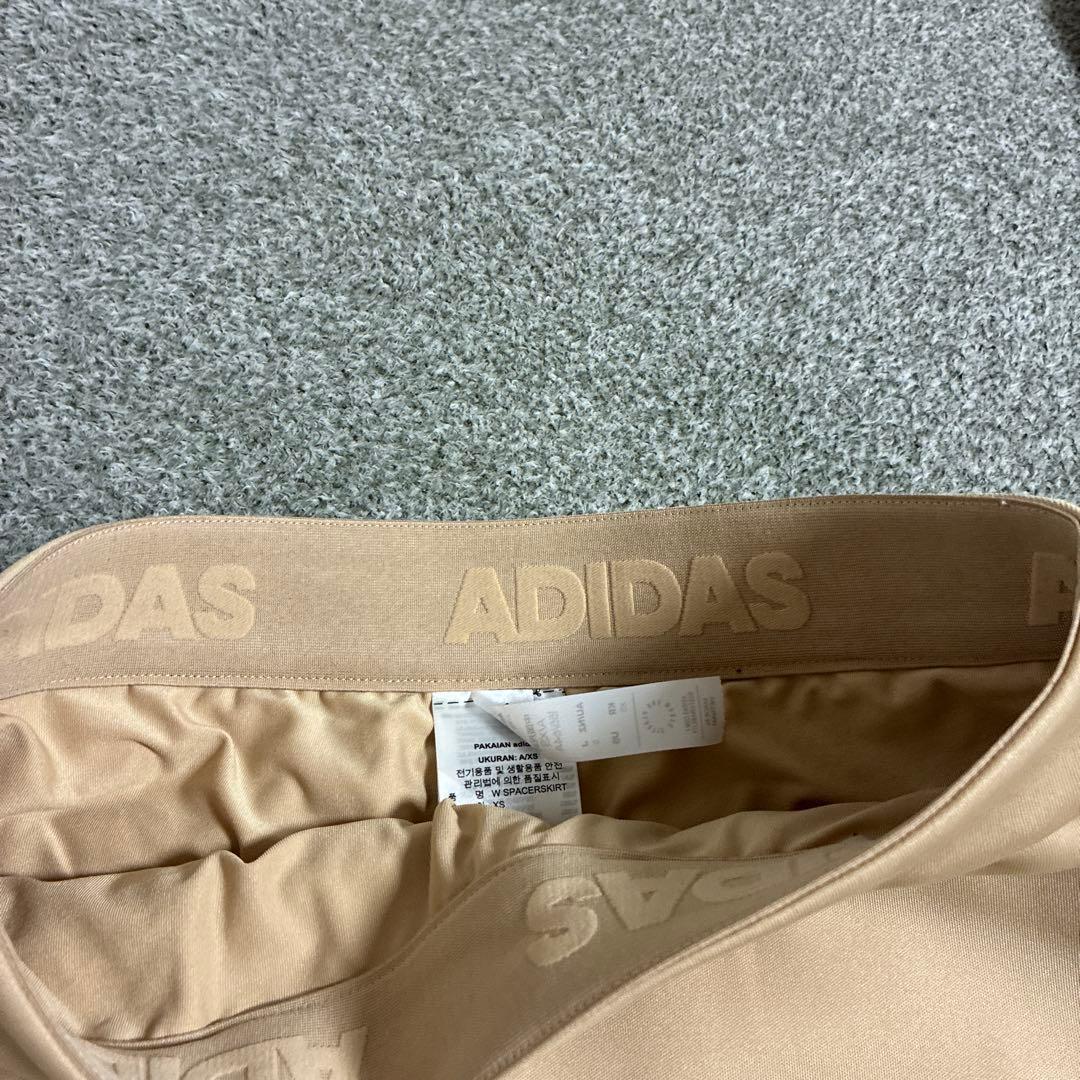 adidas ベージュ フーディー スカート セットアップ ゴルフウェア