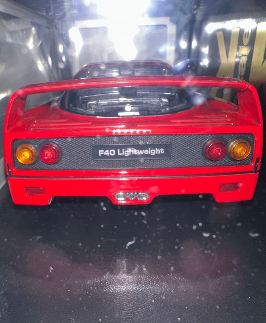 そ*ん様 kkスケールフェラーリーF40RED1/18