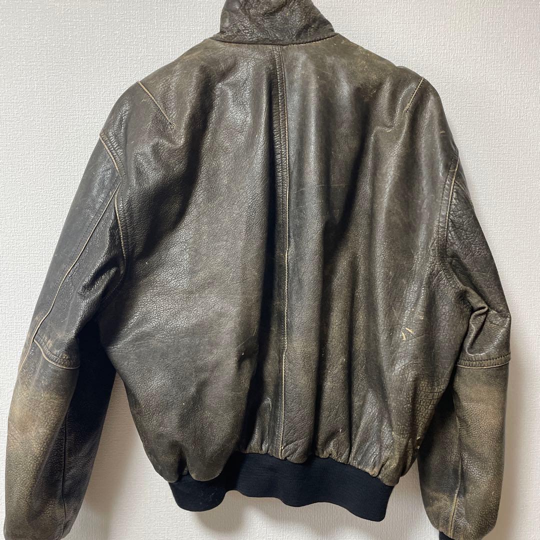 ダメージあり レザーボンバージャケット