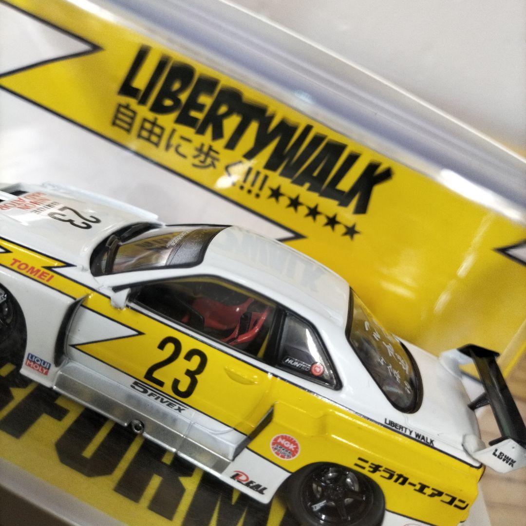 LIBERTY WALK　LB-ER34 GT-R
