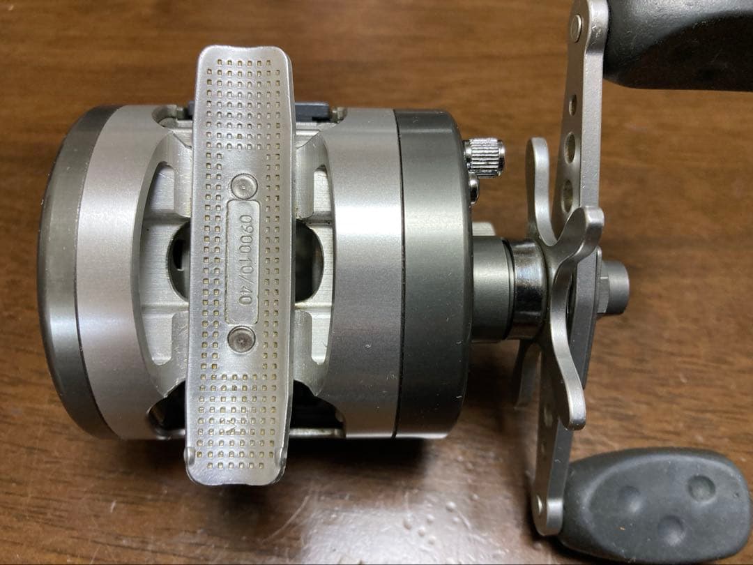 アブ　モラムSX1600Cマグ　実釣メイン機