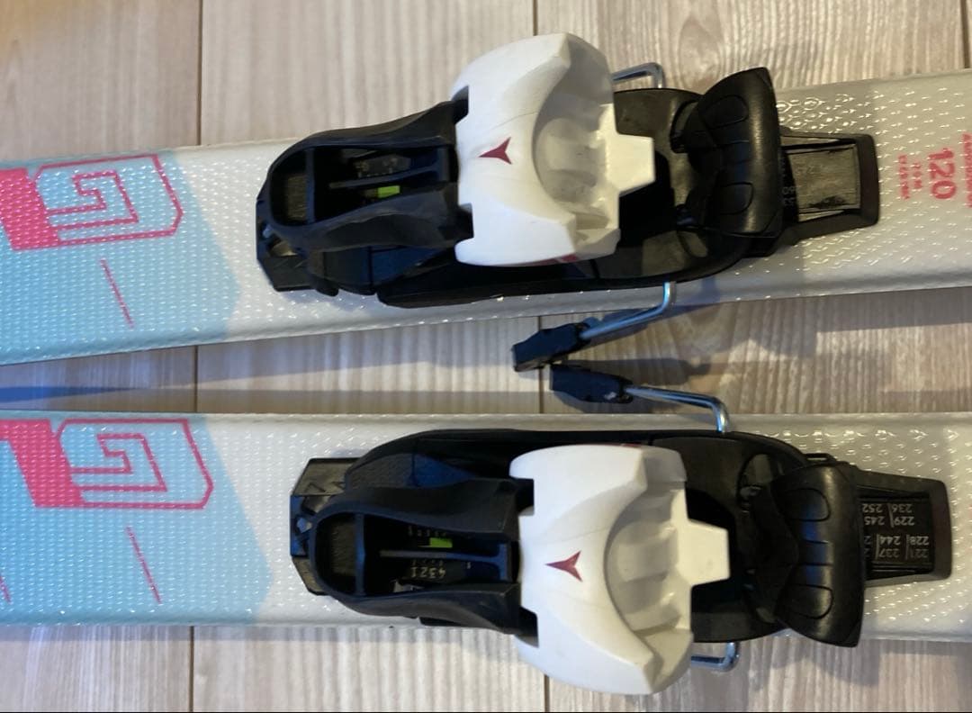 スキー板120㎝　ストック　ブーツ　三点セット　キッズ