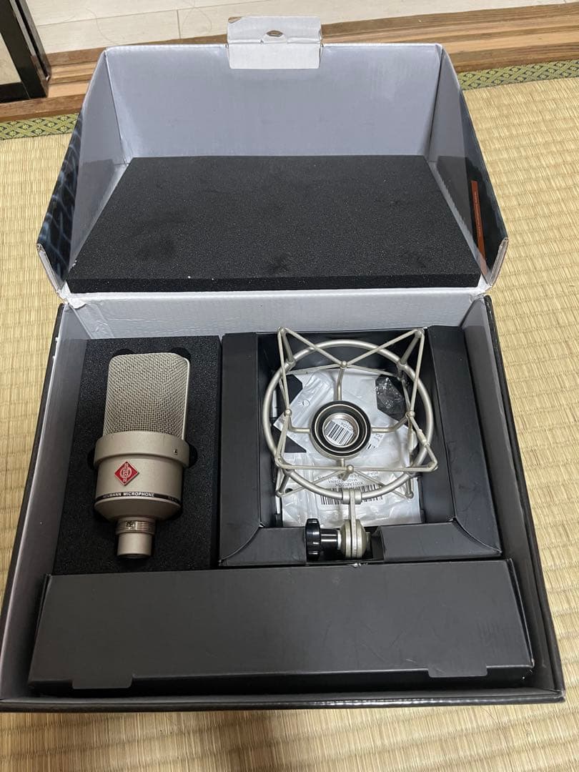 Neumann TLM 103 コンデンサーマイク