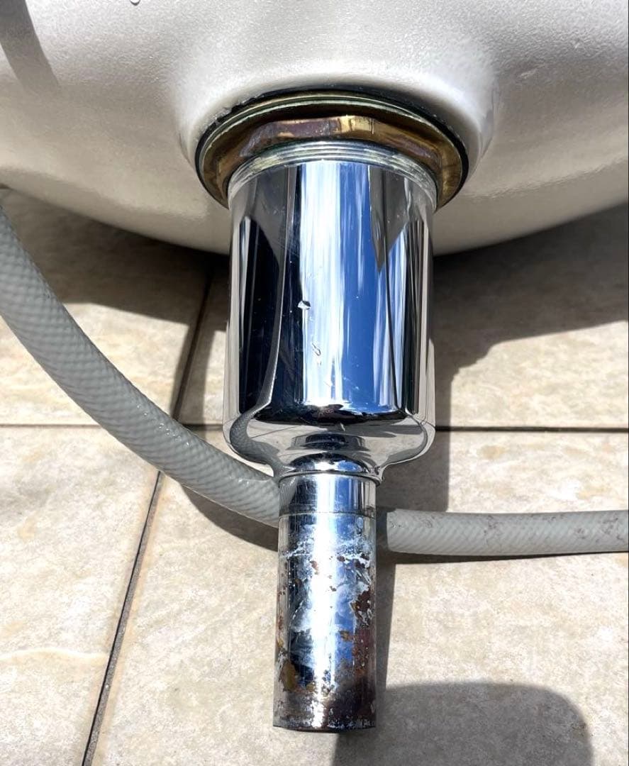 [送料無料　美品]TOTO製　シャンプーボール　水洗金具セット S305DNU