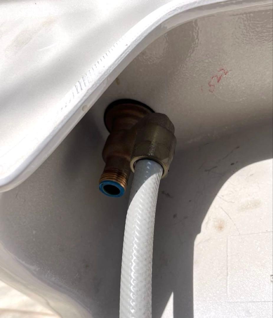 [送料無料　美品]TOTO製　シャンプーボール　水洗金具セット S305DNU