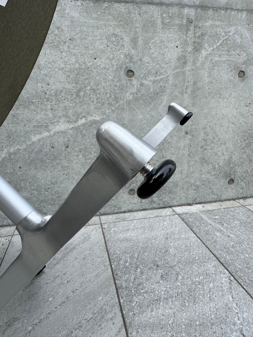 【ほぼ新品】SWITCH オーバルローテーブル 事務所使用・美品