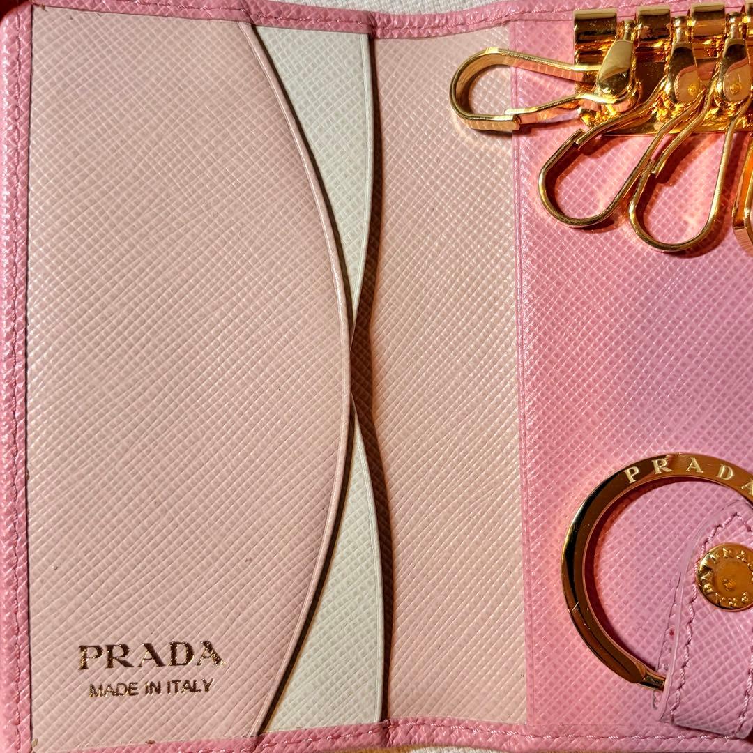 【美品】PRADA キーケース ピンク 正規品 ギャランティカード付