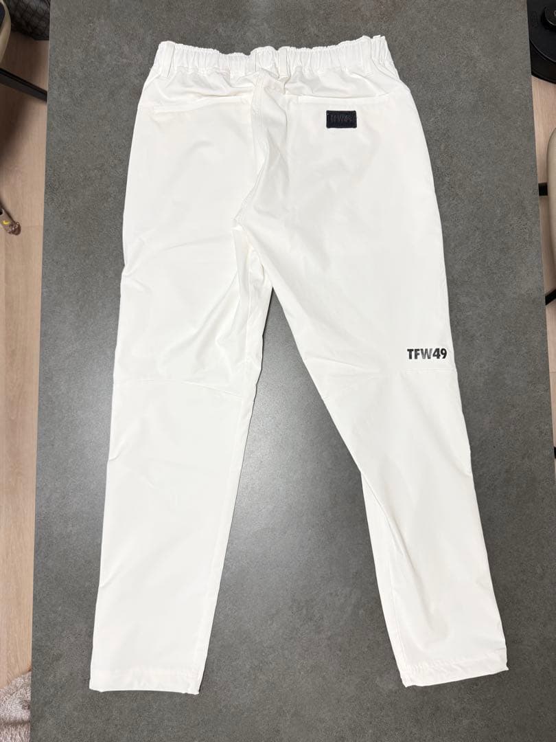 TFW49 パンツ XLホワイト 新品未使用（タグなし） 裾ドローコード付き