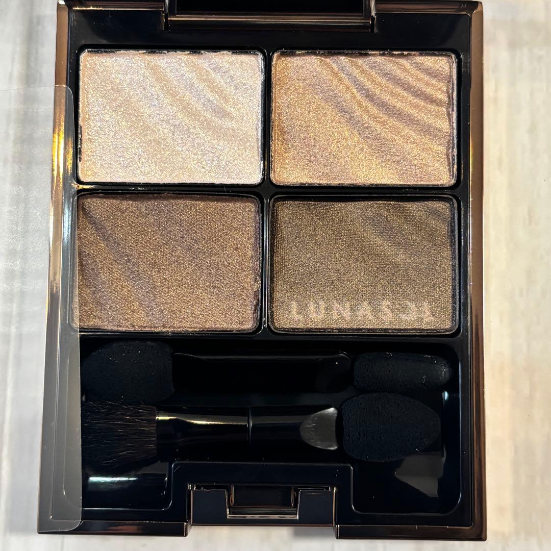 ルナソル ベルベットフルアイズ 03 Dark Brown Velvet