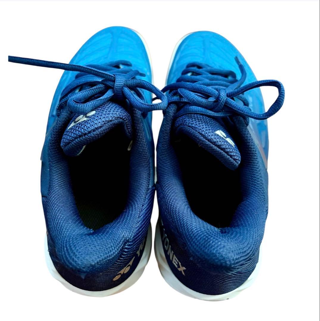 着用1回のみ 極美品 ヨネックス バドミントンシューズ スーパークッション 26