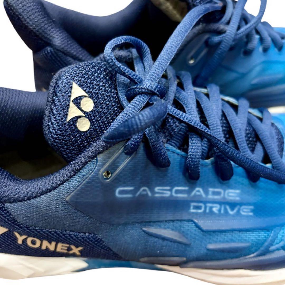 着用1回のみ 極美品 ヨネックス バドミントンシューズ スーパークッション 26