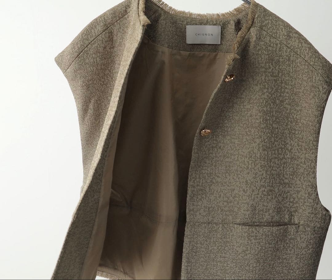 CHIGNON シニヨン ベスト　ツイード フリンジ ジレ