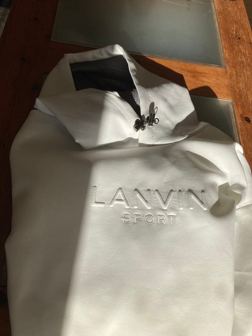 新品　LANVIN SPORT プルオーバーパーカー