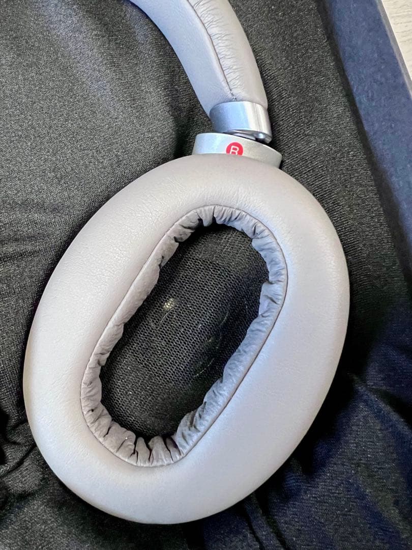 ほぼ未使用 SONY ステレオヘッドホン MDR-1AM2 シルバー ハイレゾ