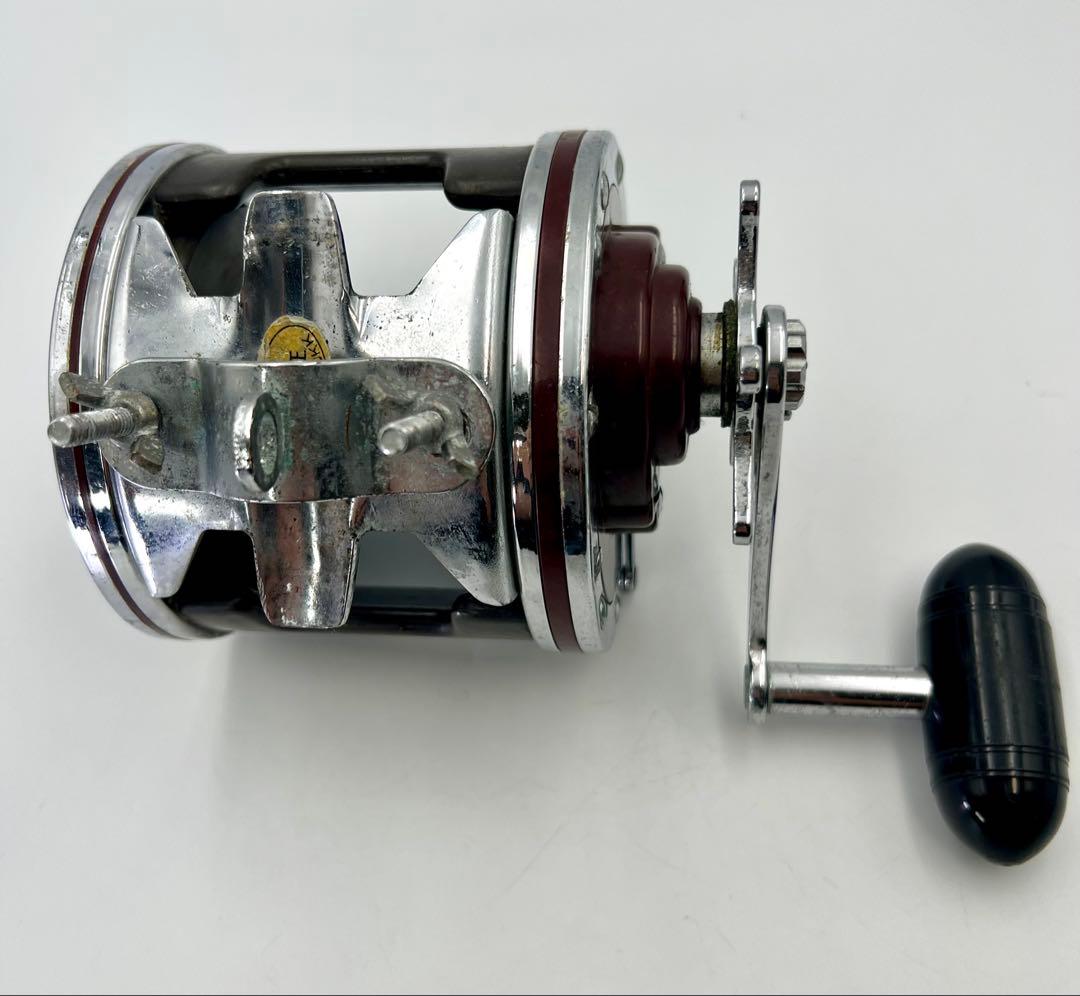 PENN SENATOR 114 HL 両軸リール