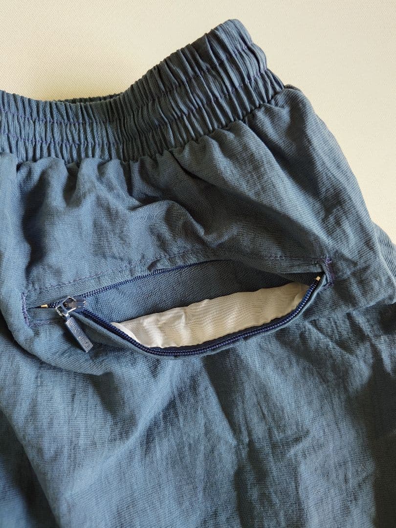 アンブロ製サッカーイングランド代表モデルナイロン製セットアップ（トラックスーツ）