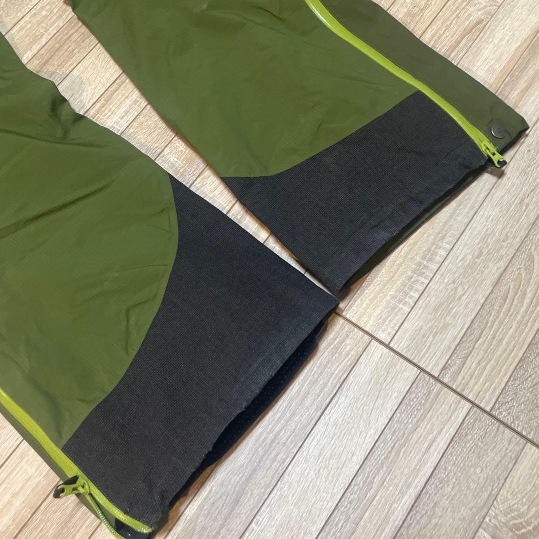 人気ホグロフス GORE-TEX上下セット　Lサイズ　スキー・スノーボードウエア