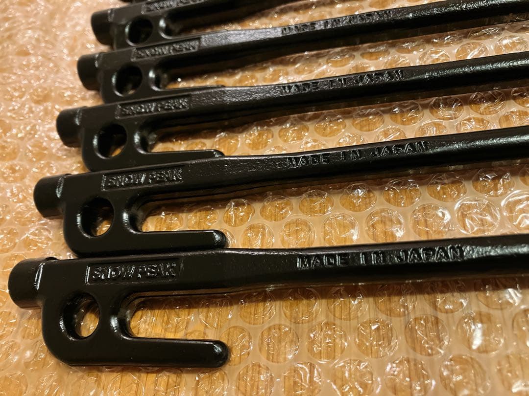 あき◾️ peak ソリッドステーク40R-104