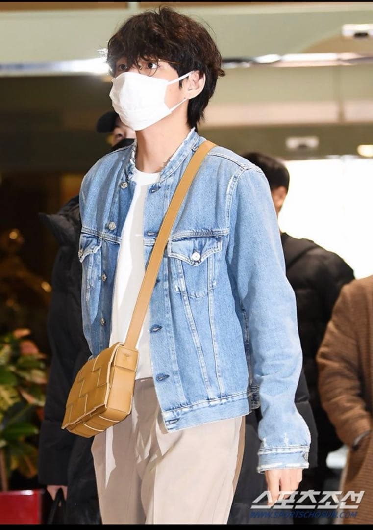 【Acne studious】BTSテテ着用　ノーカラーデニムジャケット