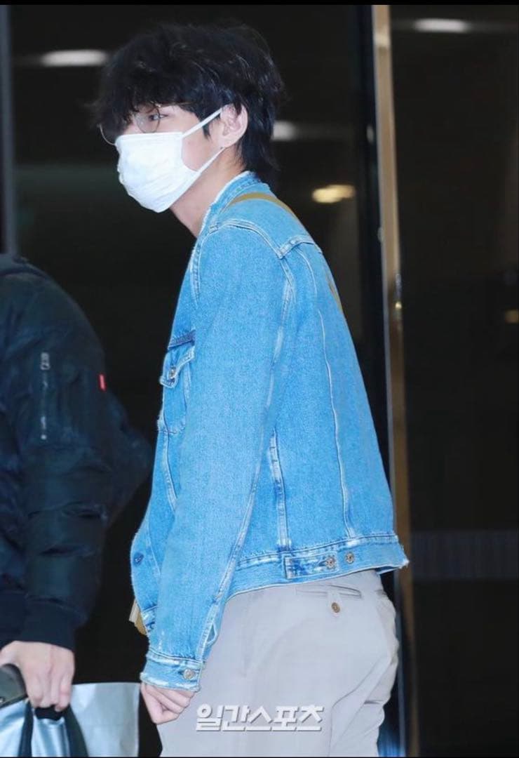 【Acne studious】BTSテテ着用　ノーカラーデニムジャケット