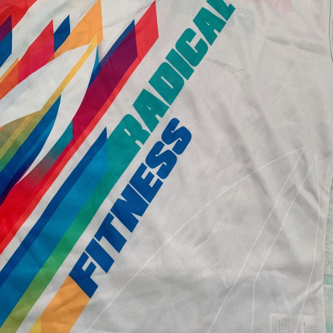 【新品】激レア★明るく弾むレインボーカラー《ラディカルフィットネス 》トップス