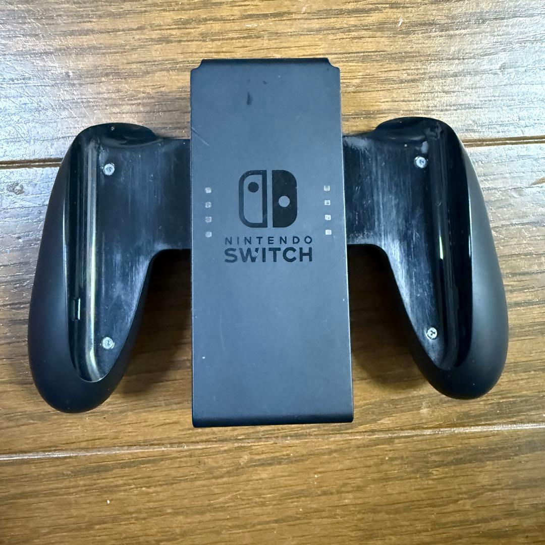 n*o様 Nintendo Switch 本体 赤/青 Joy-Con付き　スイ