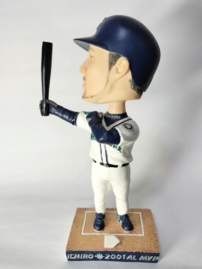 イチロー／”MVP＆新人王”ボブルヘッド人形 (2002／シアトル・マリナーズ）