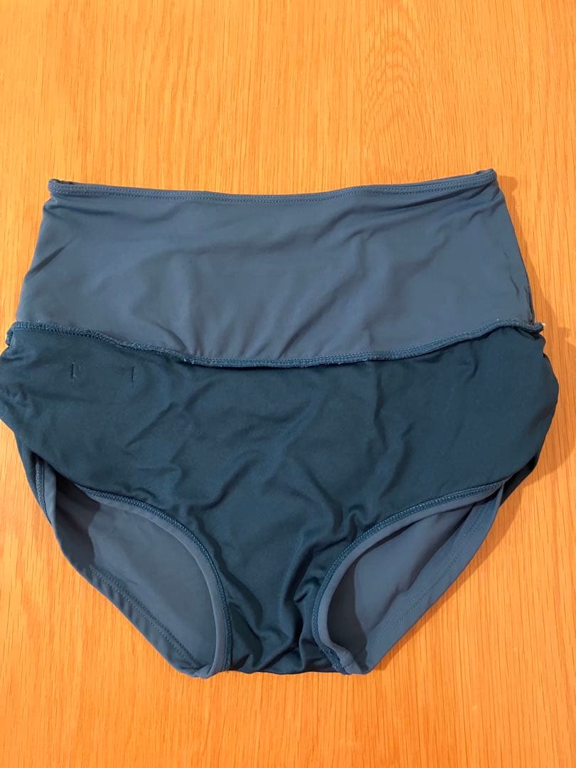 naby ポールダンス　ウェア　上下セット