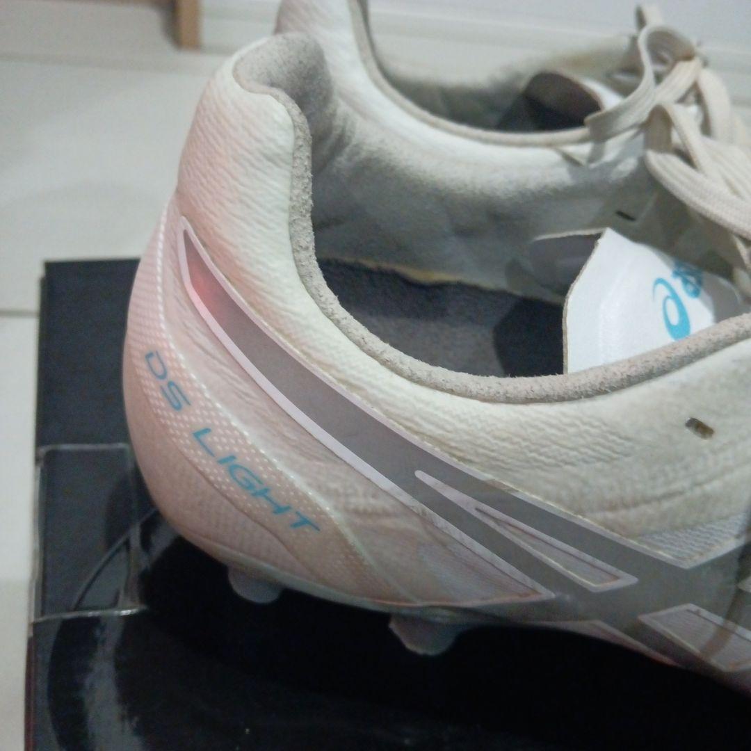 アシックス DS LIGHT ホワイトサッカーシューズ26.5サイズ