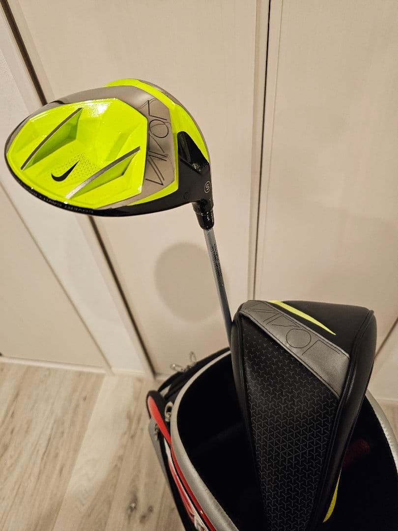 年末断捨離 TaylorMade キャディバッグ ナイキドライバー1本おまけ