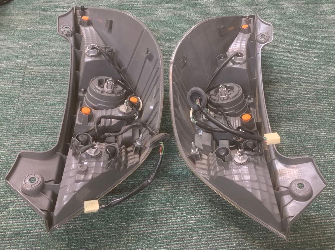 トヨタ NHP10 アクア 左右セット スタンレー テールライトセット