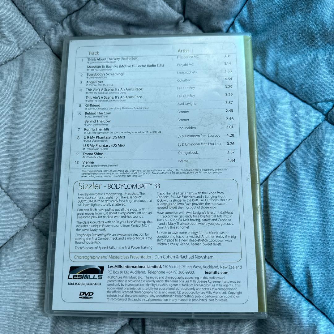 【貴重】レズミルズ ボディーコンバット33 CD&DVD 美品