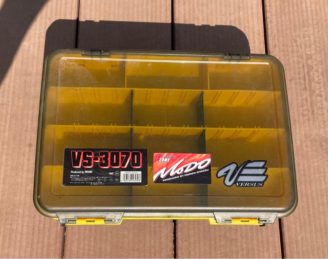 ルアーワーム大量セットボックス付き