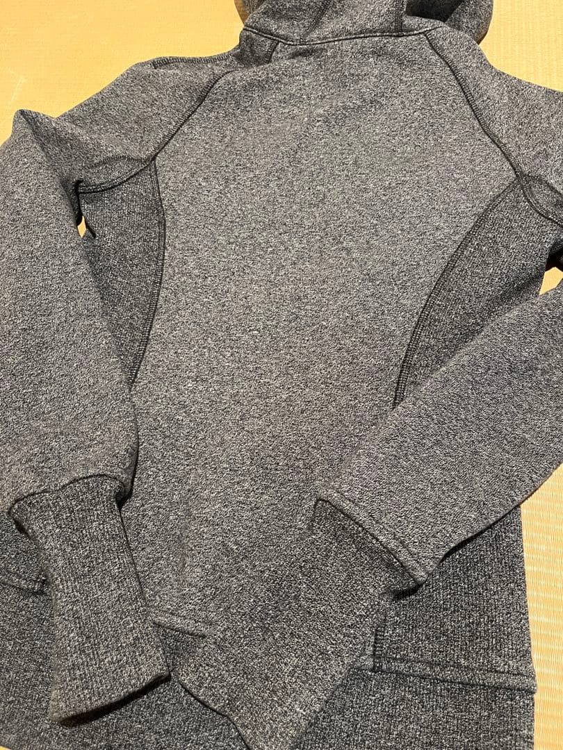 Lululemon Scubaフード付き ジップアップパーカー 4 S相当