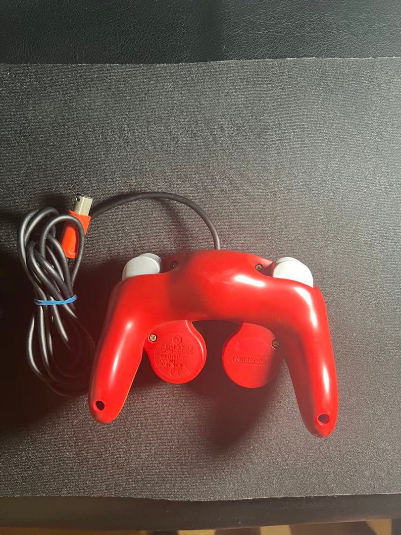 ニンテンドーゲームキューブコントローラー シャア専用ザク