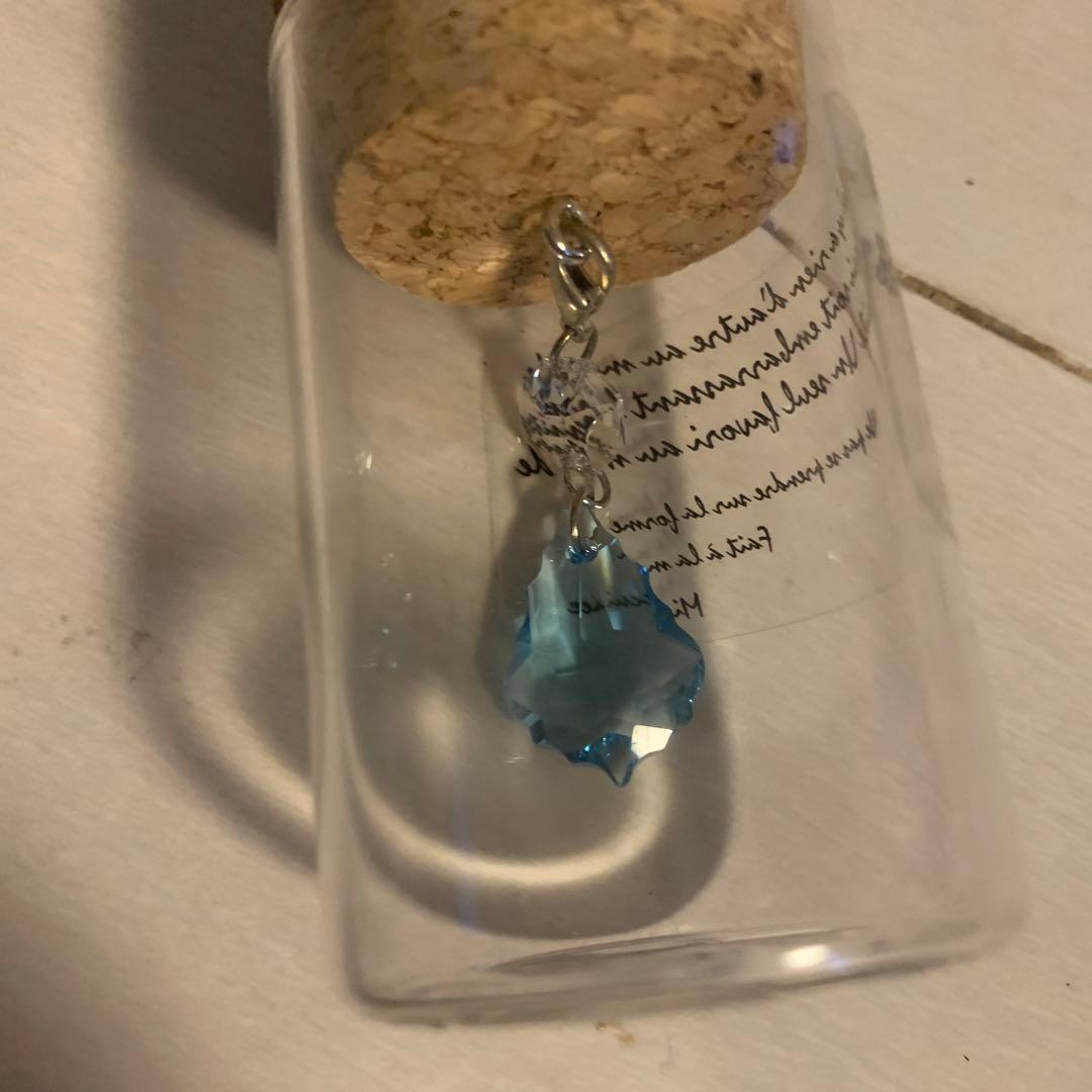 スワロフスキー　？？？