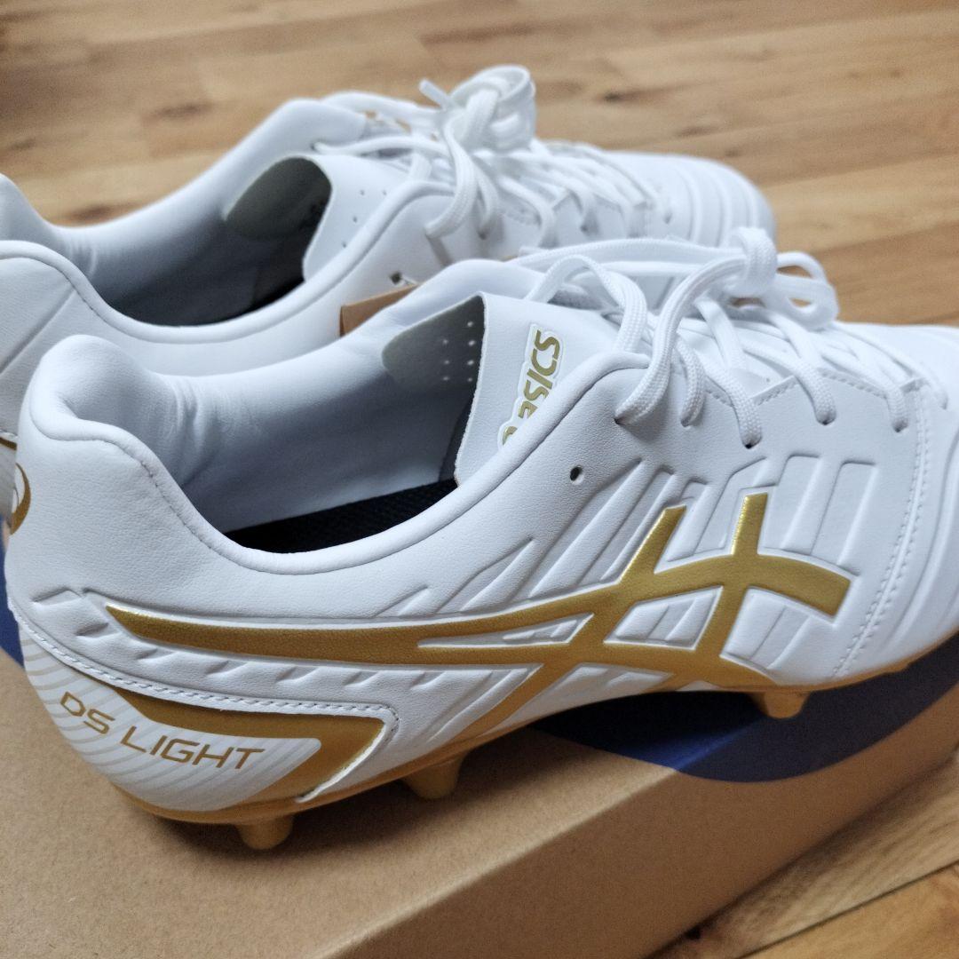 ASICS DS LIGHT サッカーシューズ ホワイト/ゴールド