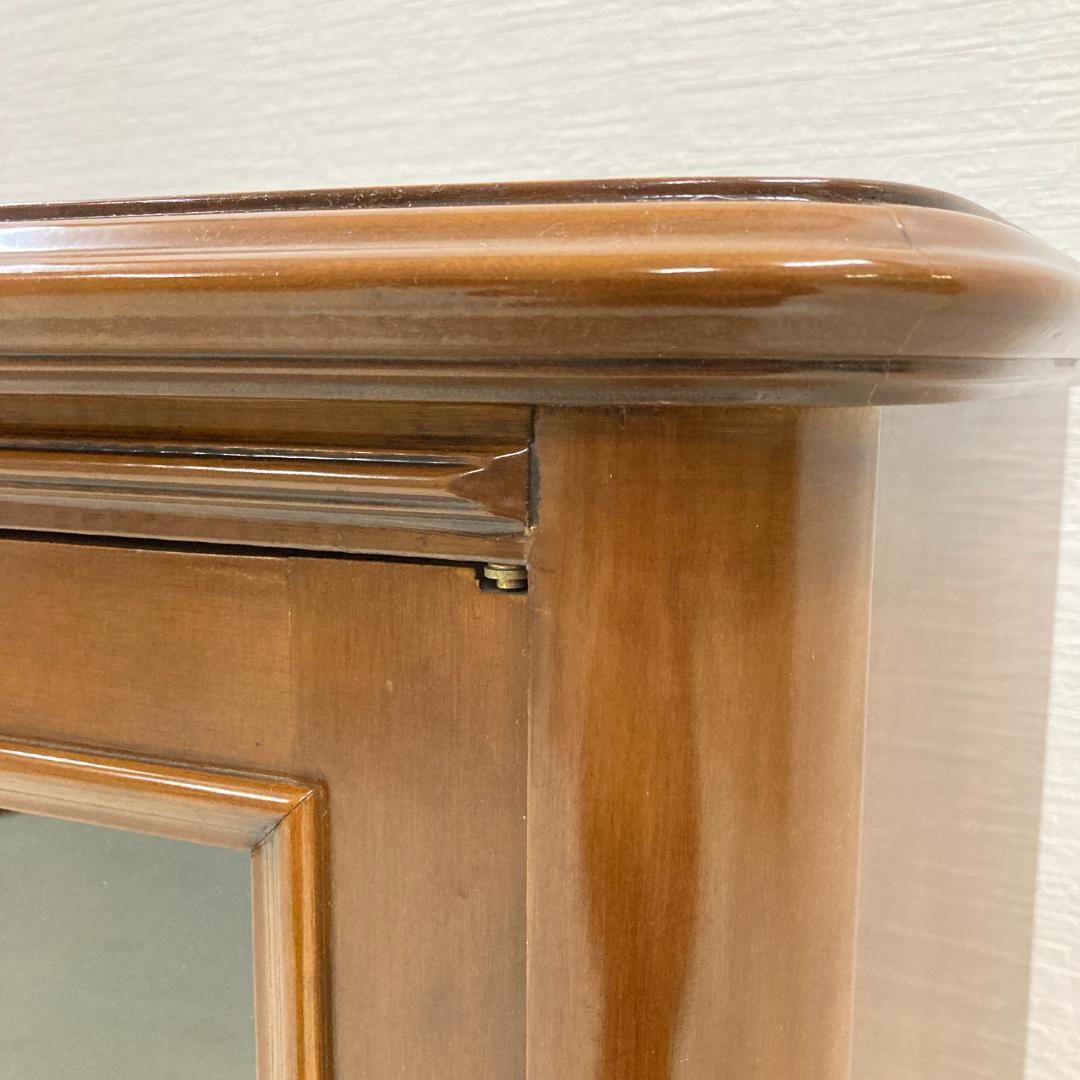 サイドボード　キャビネット　飾り棚　リビングボード