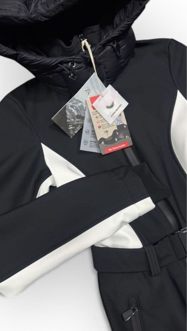 新品 ZARA 定価31,990円 フード付 ジャンプスーツ XS 1点限り♪